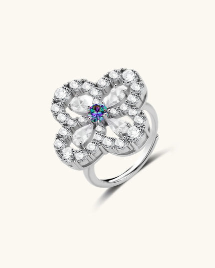 Verstellbarer Kleeblatt-Ring aus 925 Silber mit Pavé-Steinen und blauem Moissanit in der Mitte